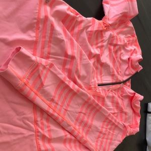 Lululemon. Long sleeve work out shirt